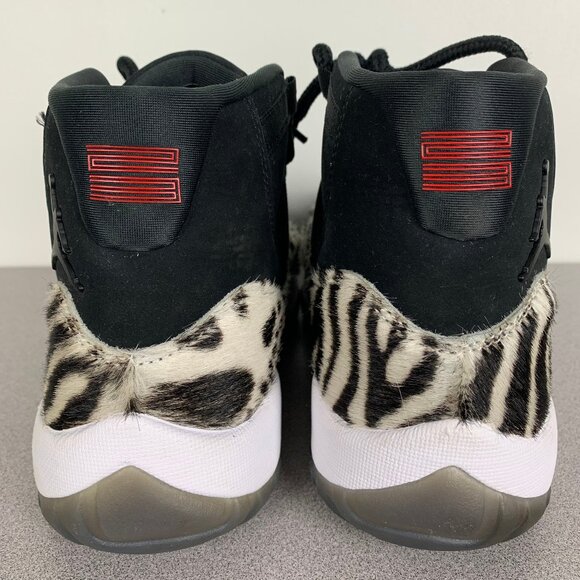 Air Jordan 11 Animal Instinct AR0715-010 Women's size 10 - Picture 7 of 16